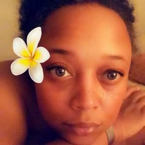 Meet your Posher, Constance